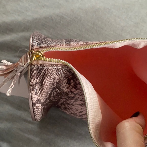 Ulta Beauty 10 Piece Gift Set - Picture 7 of 7